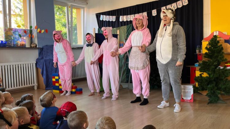 „DZIEŃ POSTACI Z BAJEK”