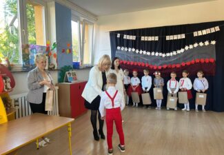 Konkurs recytatorski ” W moim małym sercu POLSKA „