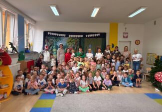 Przedstawienie „Zbuntowany Czerwony Kapturek”